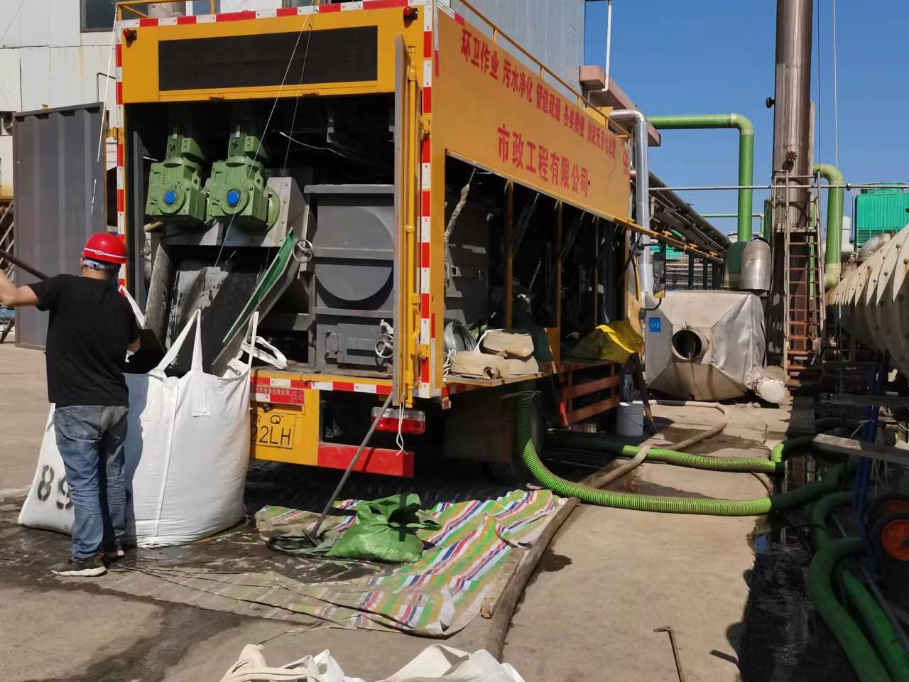 清水淤泥压干处理